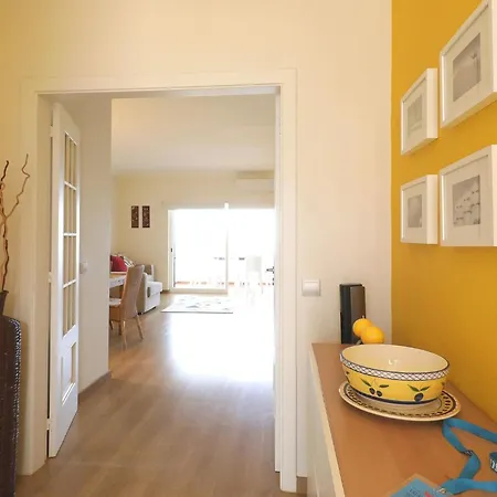 Seaview - Adorable Flat With Pool *